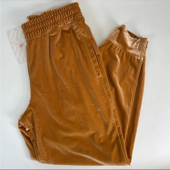 NWT Fabletics Luxe x Vanessa Hudgens Daria Velour Joggers, S - Picture 3 of 9